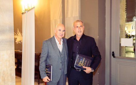 Ο Ηλίας Φιλίππου τιμήθηκε από τον Δήμο Πειραιά – Μια βραδιά αφιερωμένη στο ελληνικό τραγούδι