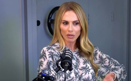 Ντορέττα Παπαδημητρίου: «Δεν νιώθω καθόλου άνετα να μιλάω γι’ αυτό, δεν το έχω καθόλου, νιώθω πάρα πολύ άβολα»