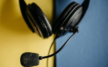 Ο «πόλεμος» των chatbots: Πώς η τεχνητή νοημοσύνη αλλάζει (και δυσκολεύει) την εξυπηρέτηση πελατών