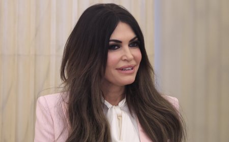 Γιώργος Μπαμπινιώτης: “Πρέσβης” ή “Πρέσβειρα”;