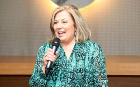 Ντίνα Νικολάου για ιερέα Youtuber: «Δεν υπήρξε ποτέ κάτι που να με κάνει να τον υποψιαστώ, έχω πέσει από τα σύννεφα»