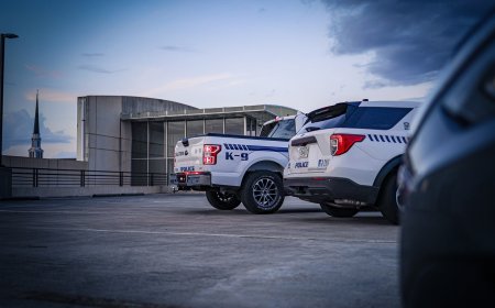 ΗΠΑ: Αστυνομικός βοήθησε γυναίκα να γεννήσει στην άκρη του δρόμου