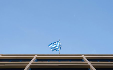 Ελληνικό χρέος: “Στόχος να πέσει κάτω από το 120% έως το 2030”