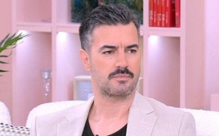 Γιάννης Τσιμιτσέλης: «Δεν δέχομαι ότι είναι ένα μεγάλο κρεβάτι το θέατρο, μάλλον το λένε κάποιοι για να έχουν να πουν κάτι»