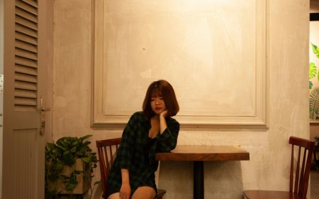 Influencers Κίνα: Τίτλοι σπουδών, αυστηροί έλεγχοι και ένα νέο μοντέλο ψηφιακής ευθύνης