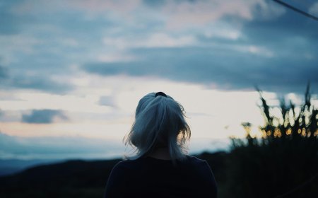 Κύκλωμα με απάτες: Δείτε βίντεο – Βγήκε ηλικιωμένη στον δρόμο για να βρει τον «ντελιβερά»