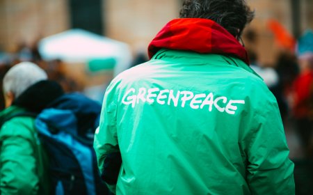 Πόλεμος Ουκρανία Greenpeace: «Εντατικοποίηση» του εμπορίου πυρηνικών υλικών μεταξύ Γαλλίας και Ρωσίας καταγγέλλει η ΜΚΟ