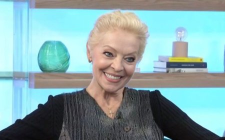 Μαρία Αλιφέρη: «Δεχόμουν χιλιάδες γράμματα και τα έβαζα σε σακούλες σκουπιδιών, γιγαντιαίες»