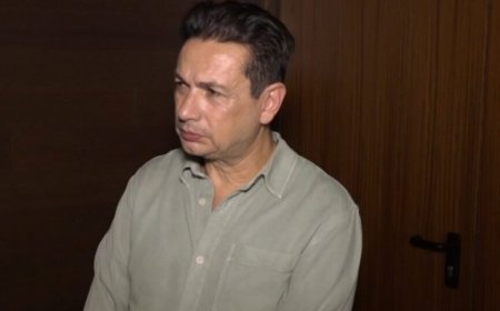 Σταύρος Νικολαϊδης για Πέτρο Φιλιππίδη: «Με τιμάει που ήρθε να με δει στο θέατρο»