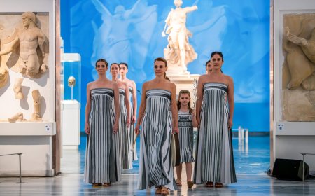 Αφή Ολυμπιακής Φλόγας 2025: Έβαλε τα κλάματα η πρόεδρος της ΔΟΕ