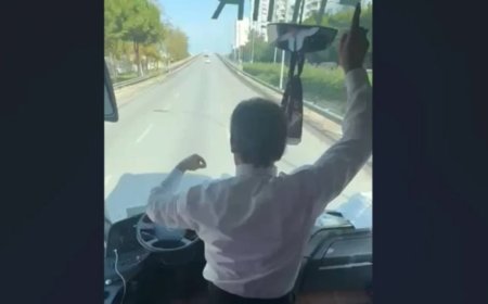 Οδηγός λεωφορείου χόρευε: Επικίνδυνη οδηγική συμπεριφορά στη διαδρομή για το Ικόνιο