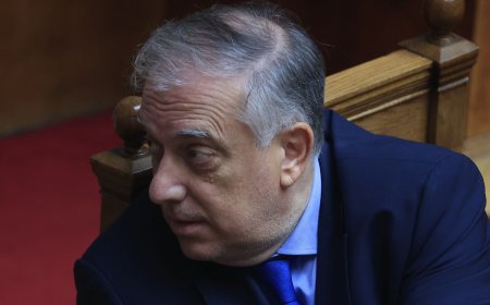 “Φραπές” – Μητσοτάκης: Ο Θεοδωρικάκος καλεί τον Ανδρουλάκη να ανακαλέσει