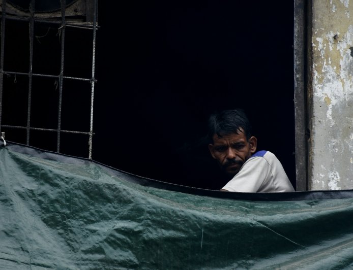 Σουδάν πόλεμος: Βίντεο με ένοπλο να σκοτώνει άοπλο και να χαμογελά στην κάμερα