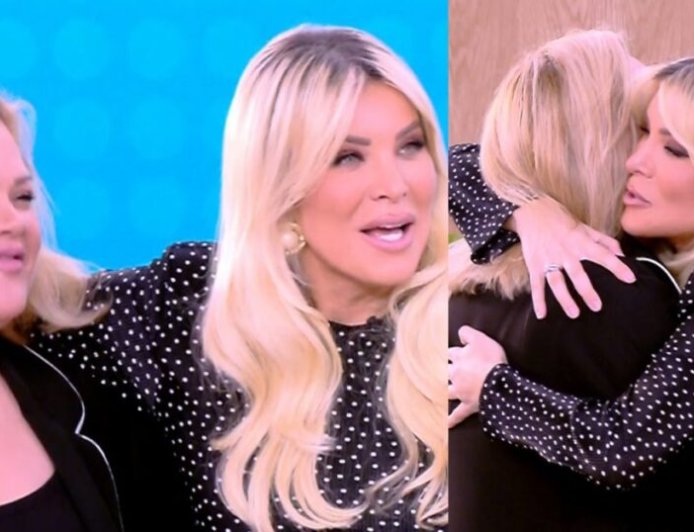 Κατερίνα Καινούργιου και Χρίσλα Γεωργακοπούλου συναντήθηκαν ξανά στο πλατό του Alpha: «Σου ‘χω λείψει;»