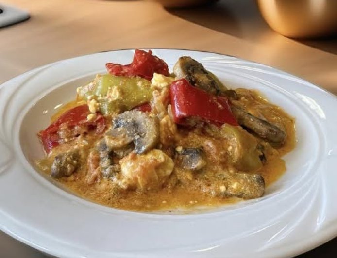 Λαδερό στην Κατσαρόλα | Πιπεριές, Μανιτάρια & Κρεμώδη Σάλτσα με Φέτα!!!