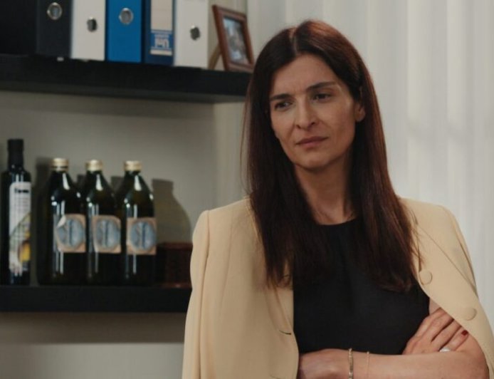 Αντιγόνη Κουλουκάκου: Με δάκρυα αποχαιρετά την Ιουλία μετά από πέντε σεζόν στη «Γη της Ελιάς»