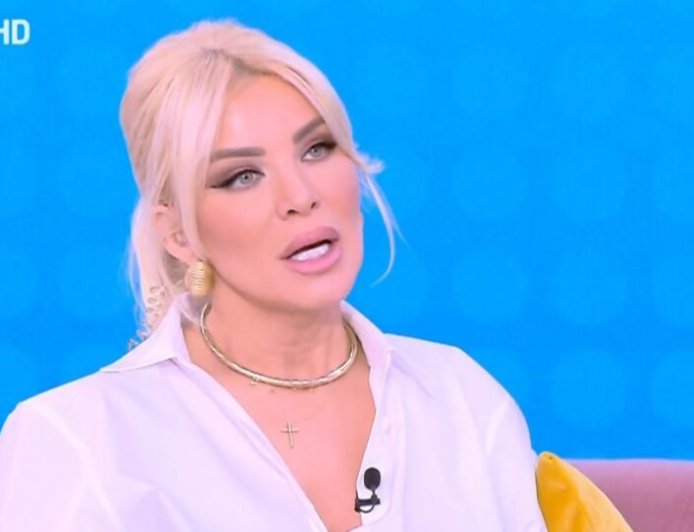 Η Κατερίνα Καινούργιου αποκάλυψε για πρώτη φορά το πρόβλημα υγείας της μητέρας της