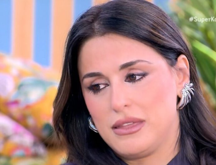 «Έσπασε» η Χριστίνα Σάλτη μιλώντας για τη μητέρα της: «Την είδα στον ύπνο μου, περπατούσαμε κι εκείνη έστριψε σε ένα σπίτι με λουλούδια»