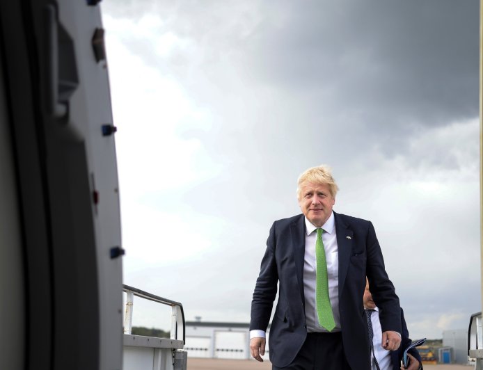 Μπόρις Τζόνσον κορονοϊός: «Ασυνάρτητη» η έρευνα για την Covid-19