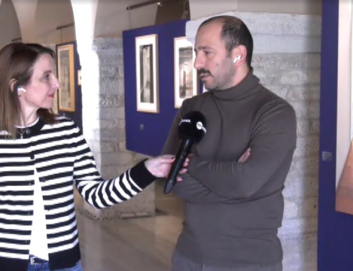 Σιωπή, φως και πίστη: Ο Γιώργος Ταξίδης ζωγραφίζει το Άγιον Όρος ως «Τόπο Ζωής»