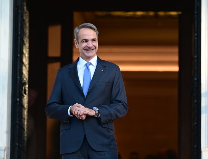 Ημέρα Εξάλειψης της Βίας κατά των Γυναικών – Μητσοτάκης: To μήνυμα του πρωθυπουργού