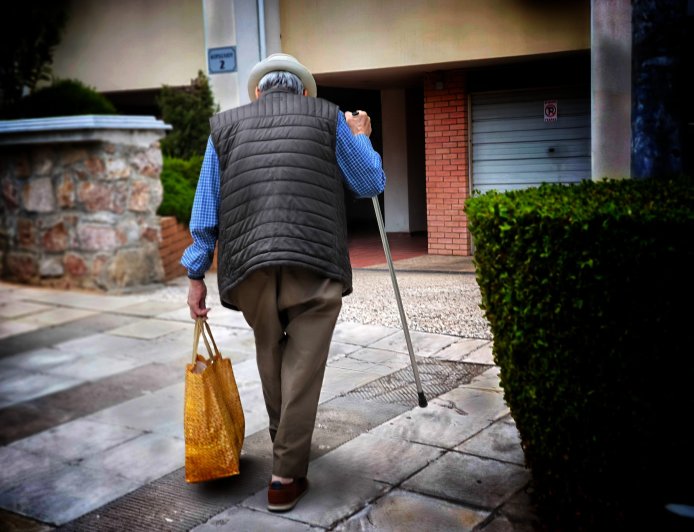 Εκδήλωση Πολιτιστικό Κέντρο Ξυλαγανής με θέμα “Ζώντας με αξιοπρέπεια – Τρίτη Ηλικία, Γεροντολογία και Άνοια”