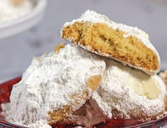 Αφράτοι Κουραμπιέδες ! Χωρίς μιξερ χωρίς βούτυρο και χωρίς αυγά!!!