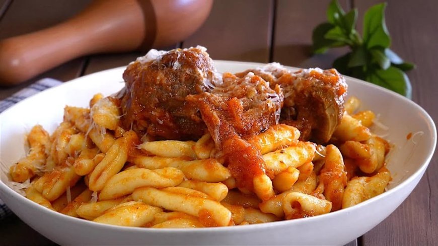 Το Μυστικό για Τέλειο Κοκκινιστό με Ζυμαρικά – γίνεται λουκούμι χωρίς κόπο!!!