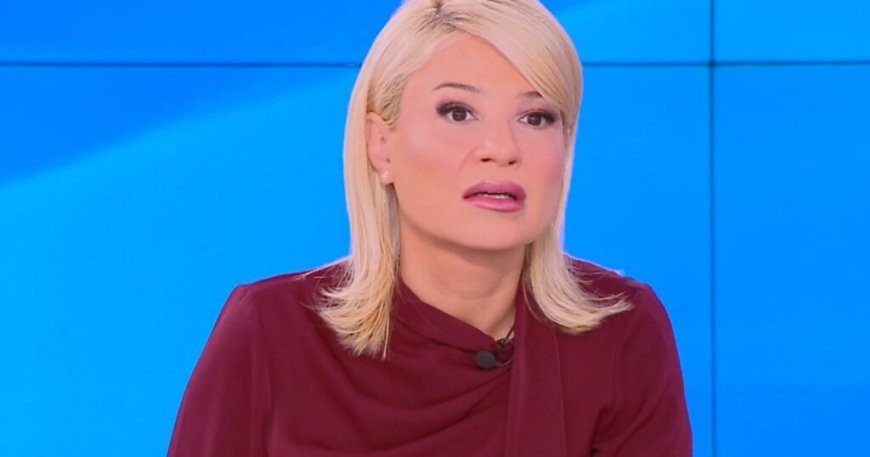 Εξοργισμένη η Φαίη Σκορδά στον αέρα: «Ντροπή τους! Ντροπή σας»