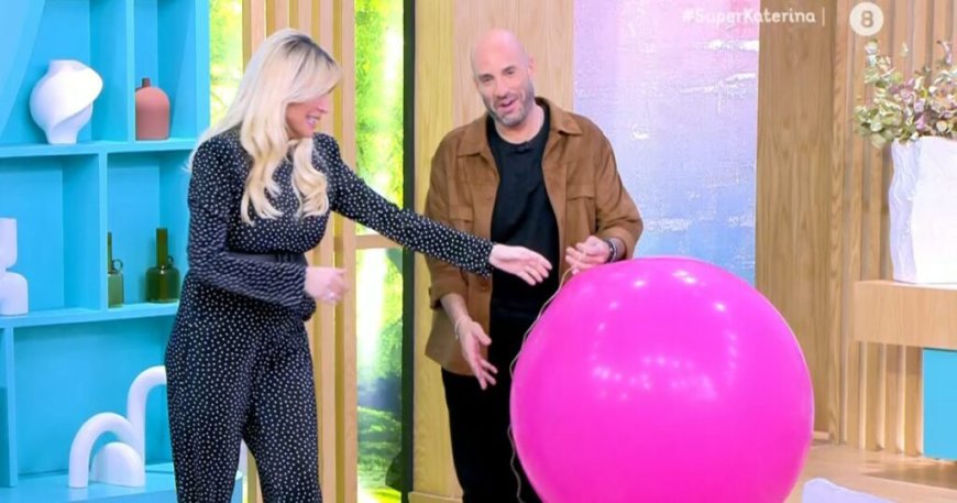 Γιάννης Γιαννουσάκης σε Κατερίνα Καινούργιου: «Ποντάρω στο… ροζ»