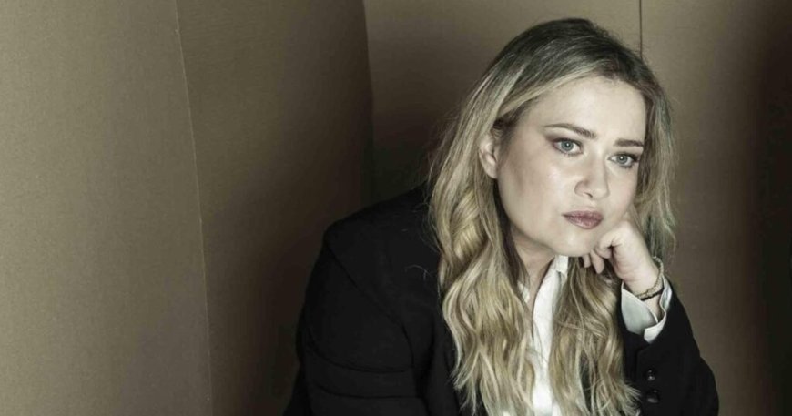 Ιωάννα Ασημακοπούλου: «Έχω φάει “χαστούκια”, όχι μόνο από γυναίκες, δε φοβήθηκα ποτέ να μείνω μόνη»