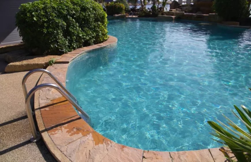 Γαλλία: Έσκαβε για πισίνα και έπεσε σε κρυμμένο χρυσό και νομίσματα!