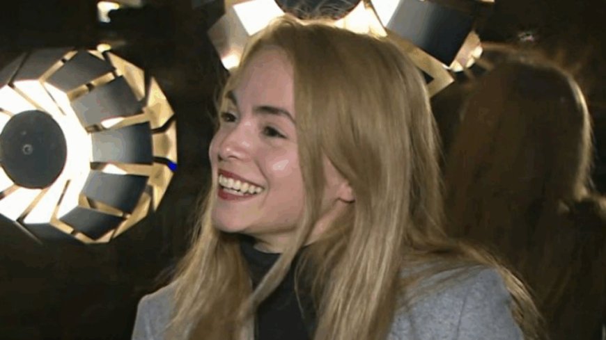 Σίσσυ Τουμάση για Αργύρη Πανταζάρα: «Είναι πολύ ωραίο να παίζεις με τον σύντροφό σου στο θέατρο, προχωράμε και καθοδηγούμε ο ένας τον άλλον»