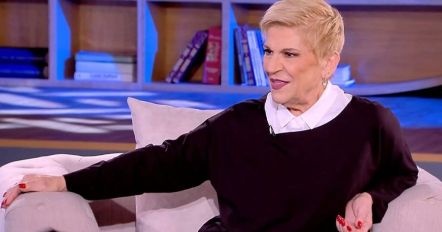 Η Χρύσα Ρώπα εξομολογείται: «Δεν αγάπησα και ποτέ την τηλεόραση, το θέατρο το πονάω»