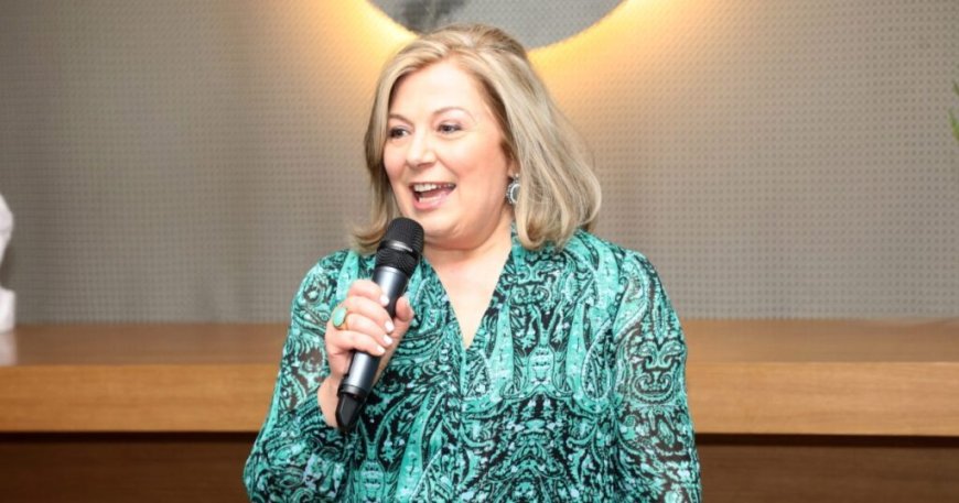 Ντίνα Νικολάου για ιερέα Youtuber: «Δεν υπήρξε ποτέ κάτι που να με κάνει να τον υποψιαστώ, έχω πέσει από τα σύννεφα»