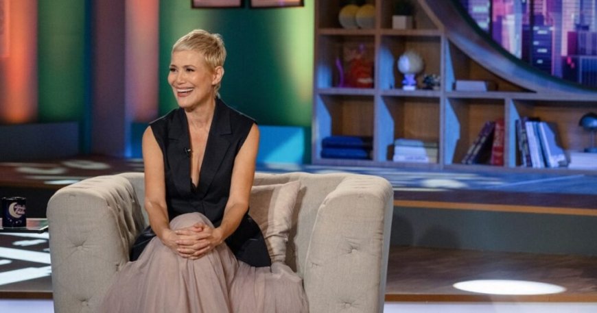 Ο Φάνης Λαμπρόπουλος αιφνιδίασε την Κωνσταντίνα Μιχαήλ: «Ήσουν, είσαι και θα είσαι μία πολύ… ξέρεις τι εννοώ»