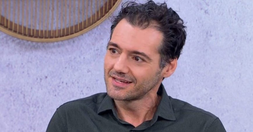 Θάνος Τοκάκης: «Τα τελευταία χρόνια κρατάω μια μικρή απόσταση από το θέατρο»