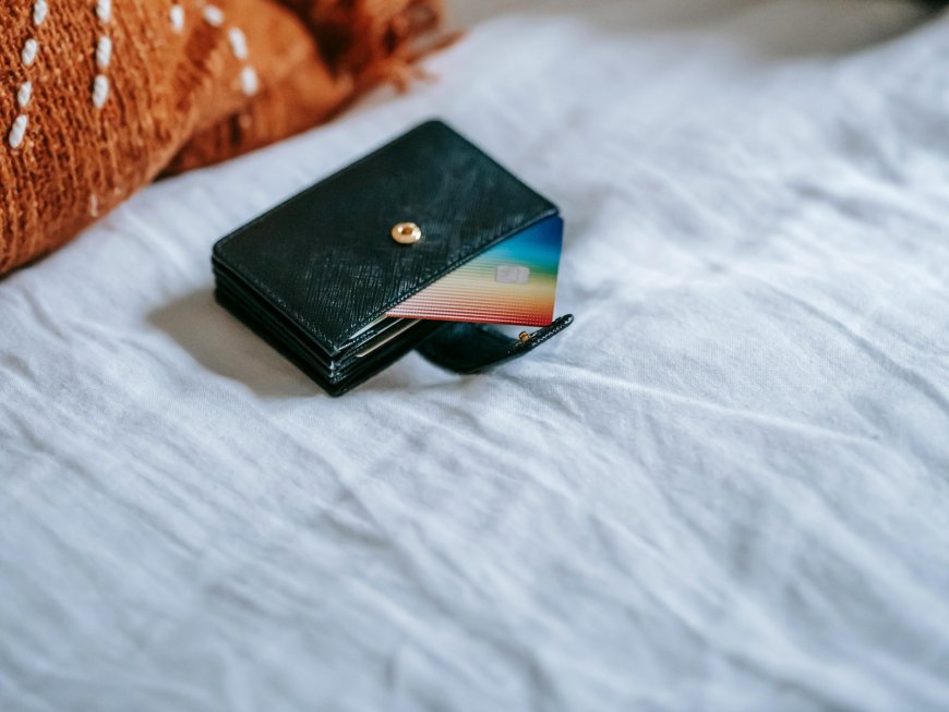 Κλήρωση προπληρωμένης κάρτας: 8.500 δικαιούχοι κερδίζουν από 1.000 ευρώ