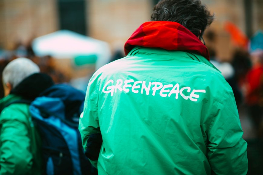 Πόλεμος Ουκρανία Greenpeace: «Εντατικοποίηση» του εμπορίου πυρηνικών υλικών μεταξύ Γαλλίας και Ρωσίας καταγγέλλει η ΜΚΟ