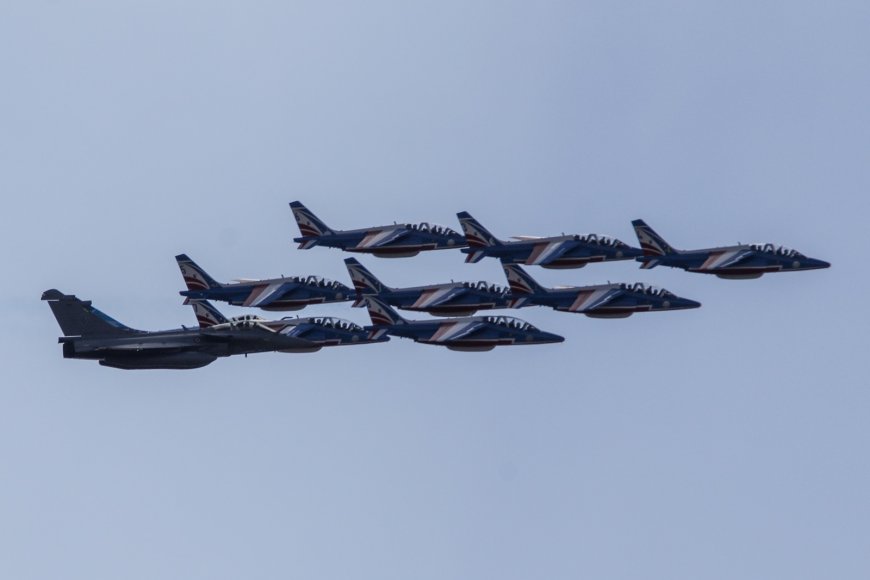 Rafale Ουκρανία: Ιστορική συμφωνία Ζελένσκι – Μακρόν