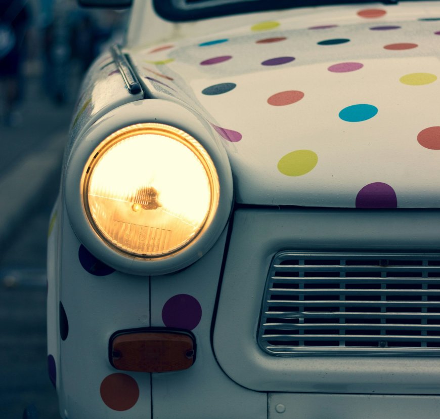 Σάλος στη Βρετανία: Έφηβη καταδικάστηκε για χρέος… δώρου γενεθλίων