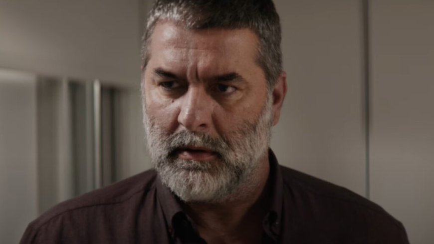 Βασίλης Μπισμπίκης: Η αμήχανη αντίδραση όταν ρωτήθηκε για το τροχαίο – Παρενέβη η Κλέλια Ρένεση