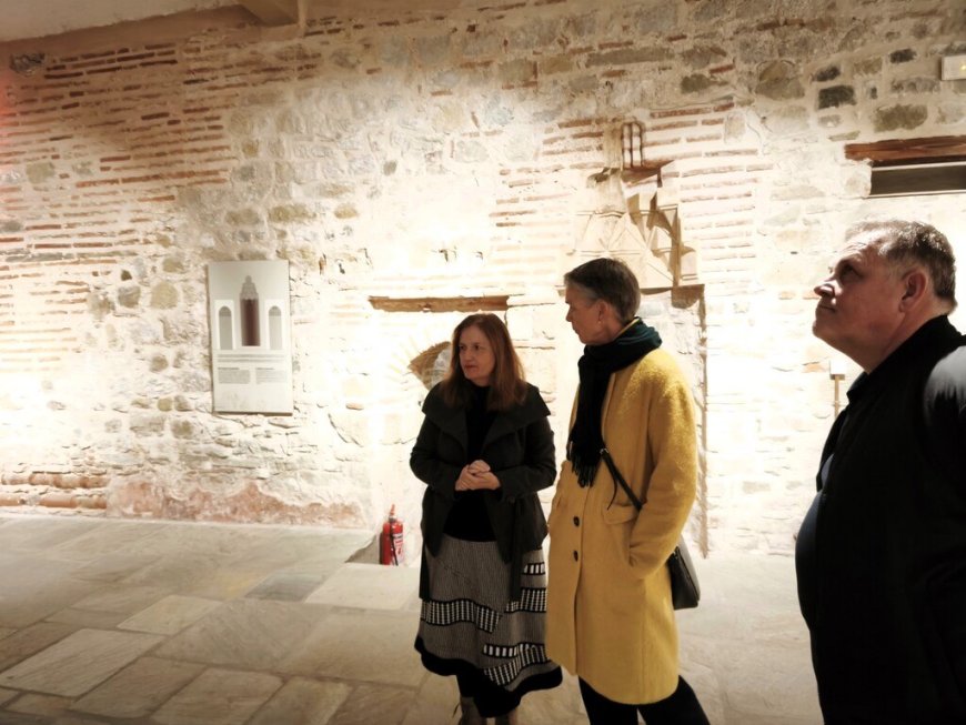 Τρίκαλα: Η Γενική Πρόξενος της Γερμανίας τιμά ιστορία και πολιτισμό της πόλης