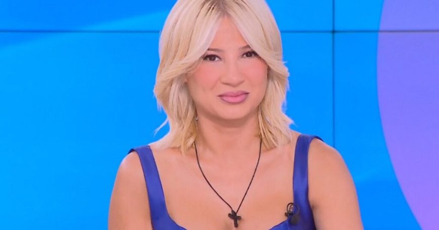 Φαίη Σκορδά: «Οτιδήποτε κάνω θέλω να το πληρώνω, από το μπότοξ μέχρι τα νύχια, στα μπουζούκια δεν έχω πληρώσει ποτέ»