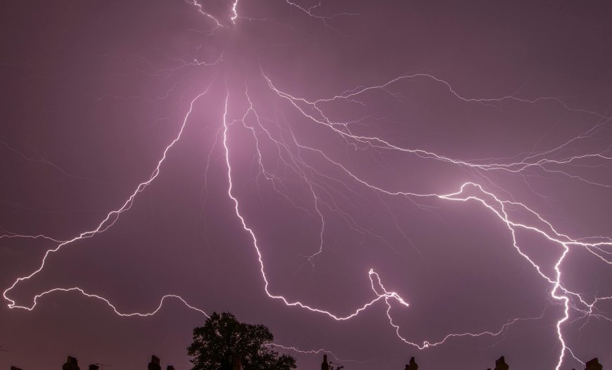 Κακοκαιρία Adel σήμερα Παρασκευή 28/11: Πλημμυρισμένοι δρόμοι, χαλαζοπτώσεις και ζημιές σε όλη τη χώρα