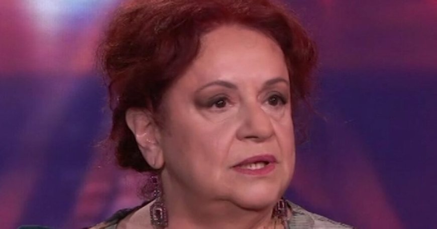 Ελένη Κοκκίδου: «Ήμουν ένα δυστυχισμένο παιδί, έψαχνα απεγνωσμένα να βρω ανθρώπους που να μου δείξουν τον δρόμο»