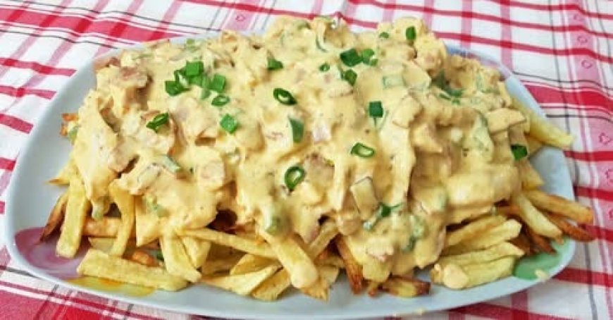 Πικάντικη σάλτσα κοτόπουλου με πατάτες τηγανιτές !!!!