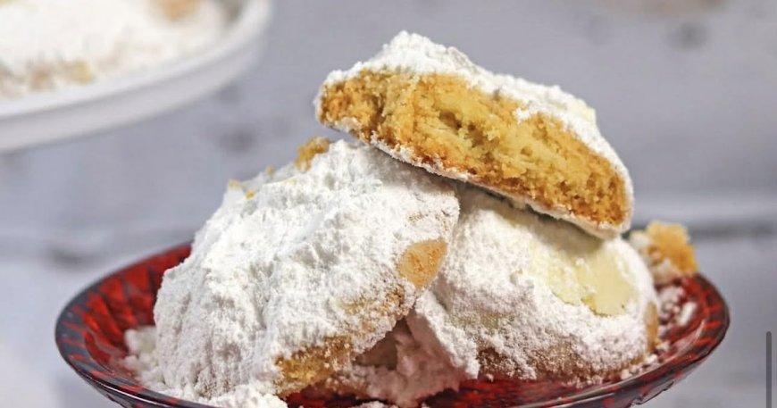 Αφράτοι Κουραμπιέδες ! Χωρίς μιξερ χωρίς βούτυρο και χωρίς αυγά!!!