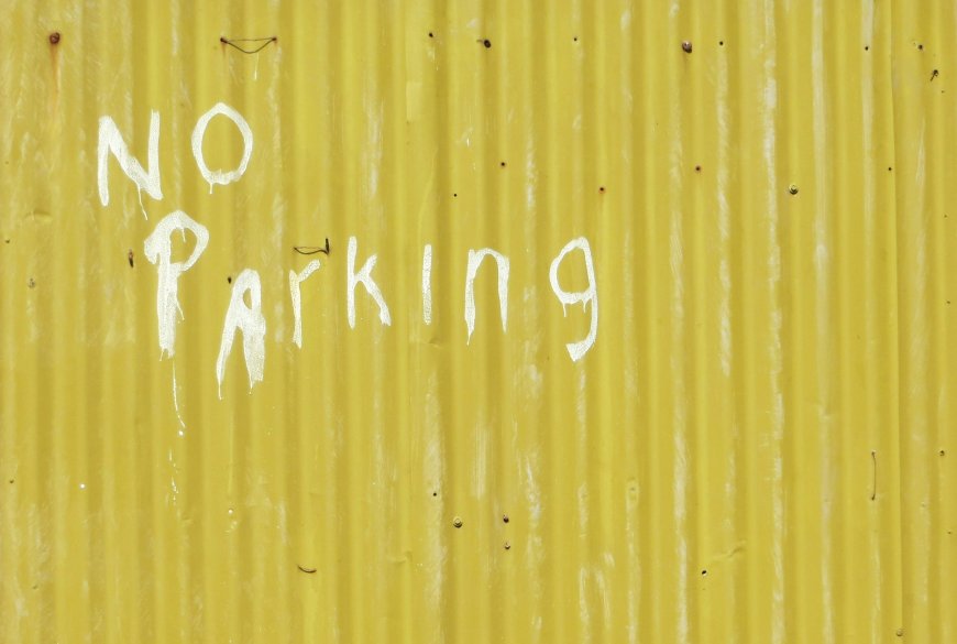 Αθήνα: Θέση στάθμευσης αλλάζει χέρια σε τιμή… ακινήτου