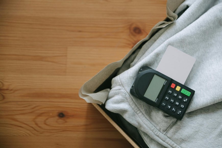 IRIS υποχρεωτικό για τις επιχειρήσεις: Τι ισχύει με τα πρόστιμα και τα όρια συναλλαγών